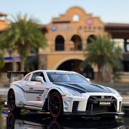 Nissan GTR R35 Alloy Model Car 1:32