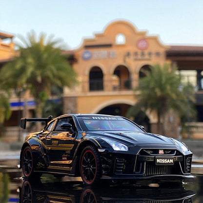Nissan GTR R35 Alloy Model Car 1:32