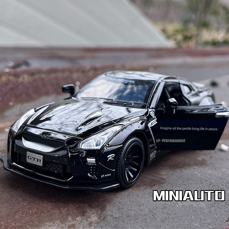 Nissan GTR R35 Alloy Model Car 1:32